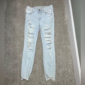 Women’s American Eagle skinny jeans